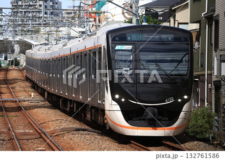 【東急】6020系（大井町線：荏原町駅） 132761586