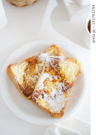 フレンチトースト 132761794