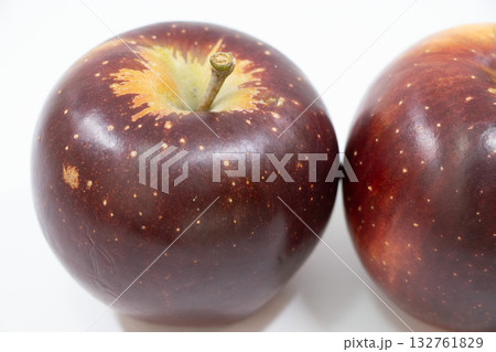りんご 秋映 132761829