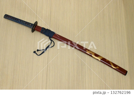 日本刀 132762196