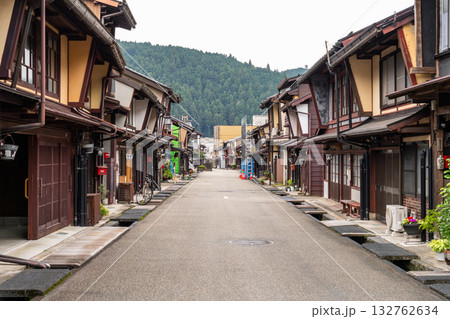 《岐阜県》郡上八幡・八幡町の古い街並み 132762634
