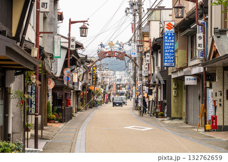 《岐阜県》郡上八幡・八幡町の古い街並み 《岐阜県》郡上八幡・八幡町の古い街並み 132762659