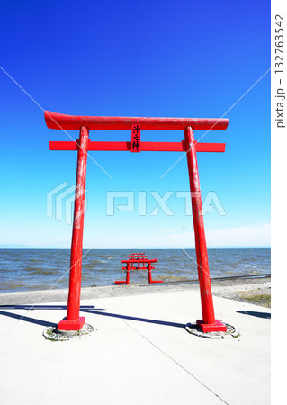 有明海の風景　大魚神社の海中鳥居 132763542