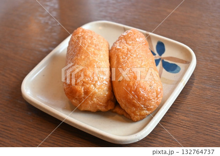 つやつやのいなり寿司 132764737