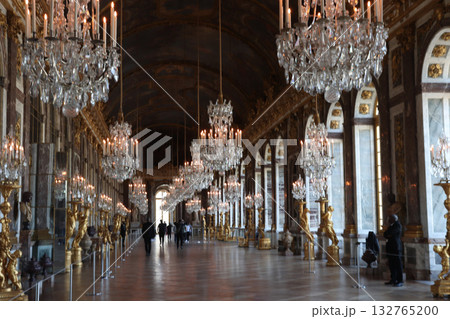 ヴェルサイユ宮殿・鏡の間（Palace of Versailles） 132765200