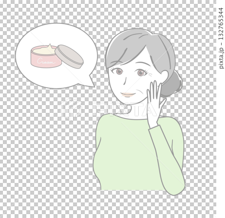 スキンケアについて考える高齢女性 132765344
