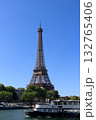 エッフェル塔（Eiffel Tower） 132765406