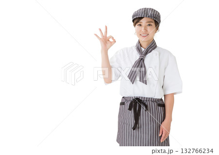 コックコートを着た女性（切り抜き,きりぬき,ok,おすすめ,案内,紹介） 132766234