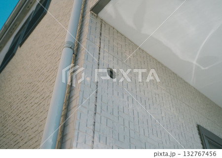 installation of an air conditioner installation of an air conditioner 132767456