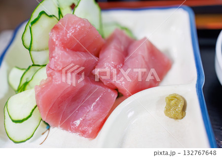 港の民宿の美味しい晩御飯。座間味島座間味港 沖縄県島尻郡慶良間諸島-2025 沖縄本島から40km西 132767648