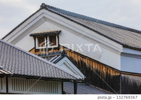 京都伏見の酒蔵 132769367