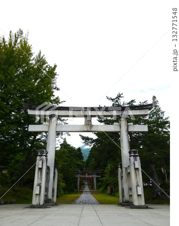 岩木山神社の鳥居 132771548