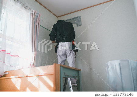 installation of an air conditioner installation of an air conditioner 132772146