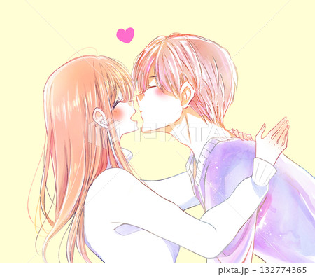 キスしようとする男性と笑顔の女性 冬 キスしようとする男性と笑顔の女性 冬 132774365
