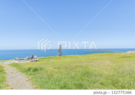 秋田県男鹿市 北緯40°モニュメントと周辺の風景 秋田県男鹿市 北緯40°モニュメントと周辺の風景 132775166