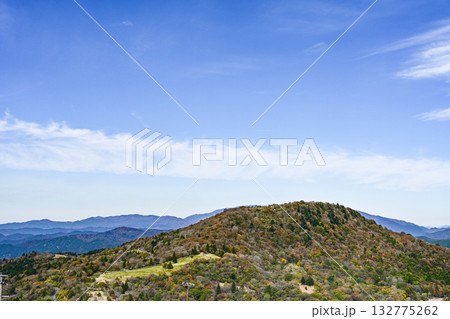 秋の茶臼山高原(愛知県)スカイガーデンからの眺望 秋の茶臼山高原(愛知県)スカイガーデンからの眺望 132775262