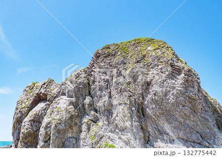 巨石（イメージ） 132775442