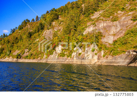奥只見湖 周遊コース 秋 奥只見湖 周遊コース 秋 132775803