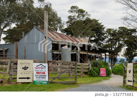 Yering Farm Wines - Yering Yering Farm Wines - Yering 132775881
