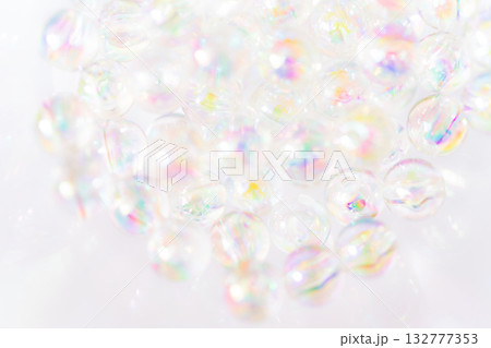ガラス玉・キラキラ 背景素材 132777353