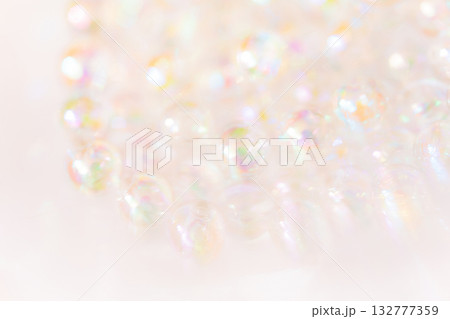 ガラス玉・キラキラ 背景素材 132777359