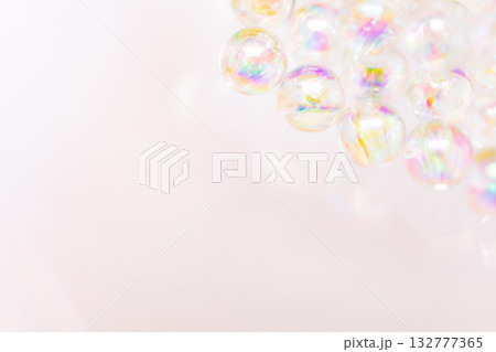 ガラス玉・キラキラ 背景素材 132777365