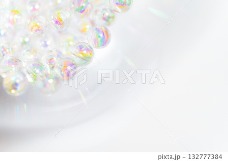 ガラス玉・キラキラ 背景素材 132777384