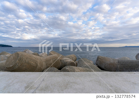 湯河原海浜公園から見る海景 132778574