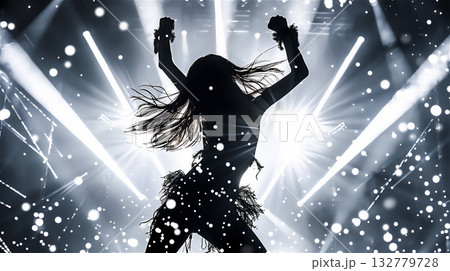 コンサートでのパフォーマンスと光の演出 132779728
