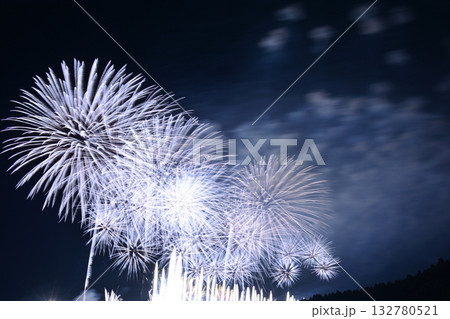 鮮やかな花火 <NARITA花火大会> 鮮やかな花火 <NARITA花火大会> 132780521