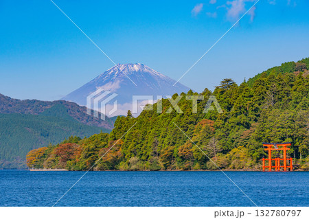 【神奈川県】芦ノ湖・元箱根から見る富士山 132780797