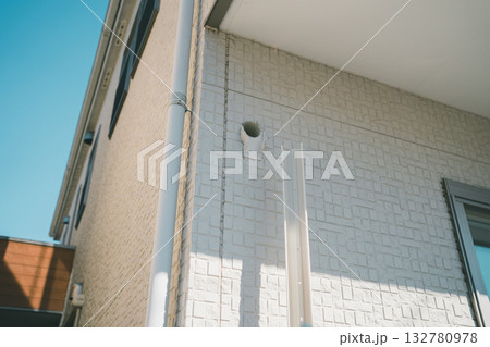 installation of an air conditioner 132780978
