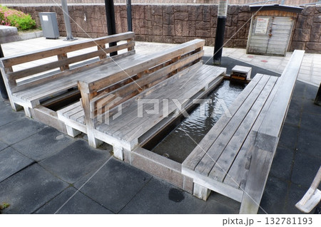 屋外の足湯 屋外の足湯 132781193