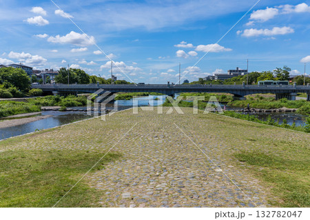 日本の京都の鴨川デルタの風景 132782047