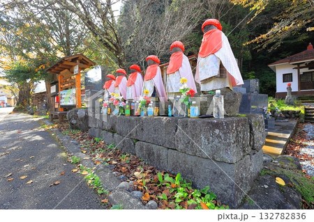 檜枝岐の六地蔵／福島県南会津郡 檜枝岐村 132782836