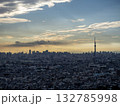 夕焼けとスカイツリー 132785998