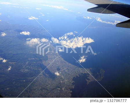 飛行機から見た北海道・函館付近の風景（航空写真） 132786777