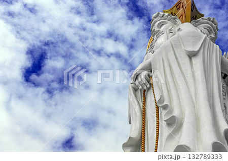 The Guanyin statue on Hainan Island, China. A majestic Buddhist monument by the sea 132789333