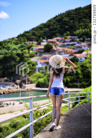 夏の散策 132789809