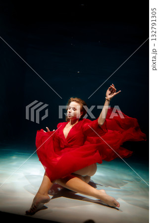 Elegant deepsea model, Graceful aquaticthemed runway presentation Elegant deepsea model, Graceful aquaticthemed runway presentation 132791305