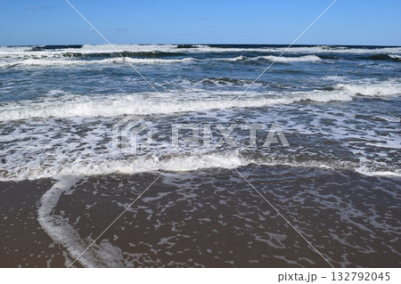 庄内浜の荒波 日本海 庄内浜の荒波 日本海 132792045