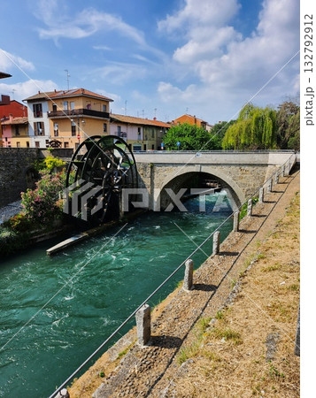 Riverside Bridge Perspective Riverside Bridge Perspective 132792912