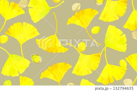 黄葉したイチョウの葉とギンナンの実の背景　秋の植物の手描き水彩イラスト素材 132794635