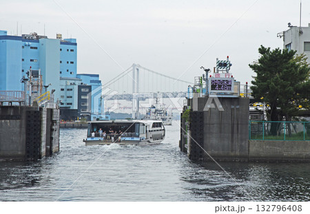 浜離宮の水門 132796408