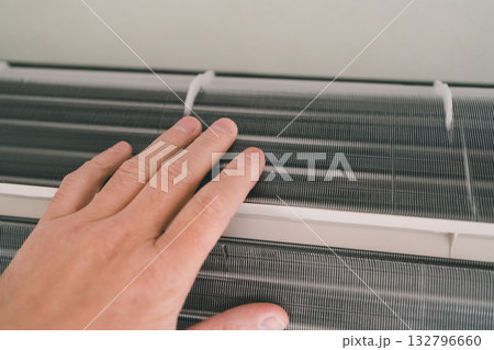 installation of an air conditioner 132796660