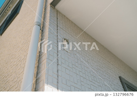 installation of an air conditioner 132796676