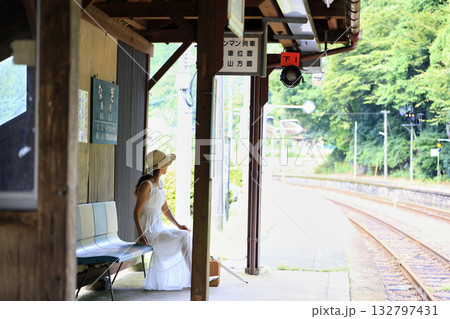 山間の駅 山間の駅 132797431