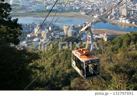岐阜城の金華山ロープウエイ 岐阜城の金華山ロープウエイ 132797891