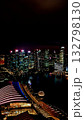 マリーナベイサンズから見た夜景 132798130
