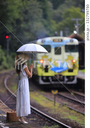 山間の駅 山間の駅 132799780
